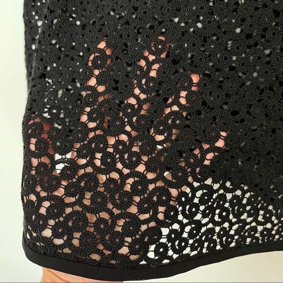 Saks Fifth Avenue Crochet Blouse Top Black Sheer Lace Rayon Short Sleeve Small - Picture 5 of 9